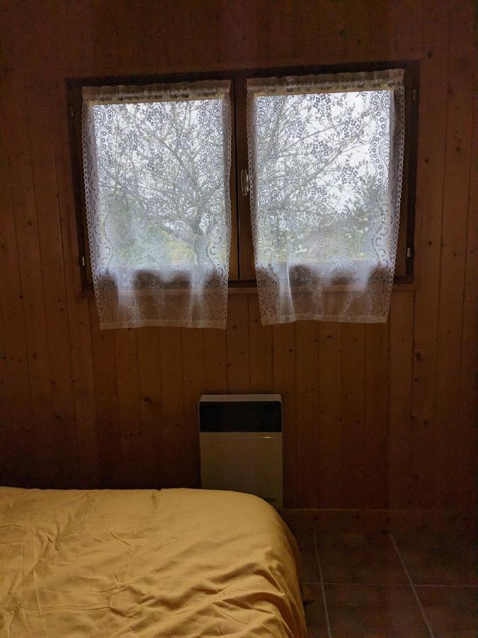 Au Petit Chalet D'Illiers Combray - Salle D'Eau Uniquement المظهر الخارجي الصورة