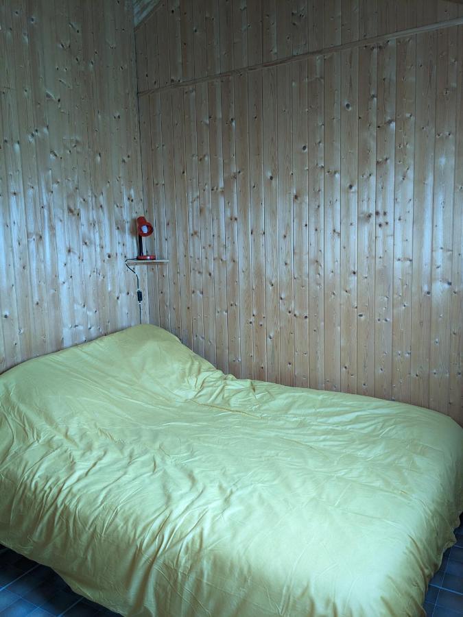 Au Petit Chalet D'Illiers Combray - Salle D'Eau Uniquement المظهر الخارجي الصورة