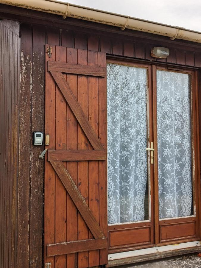Au Petit Chalet D'Illiers Combray - Salle D'Eau Uniquement المظهر الخارجي الصورة